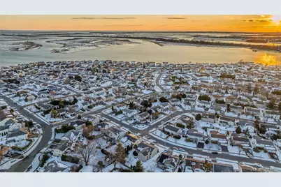 1981 Cynthia Lane, Merrick, NY 11566 - Photo 39