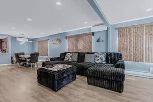 240-15 Mayda Rd, Rosedale, NY 11422 - Photo 3