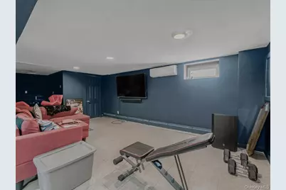 240-15 Mayda Road, Rosedale, NY 11422 - Photo 15