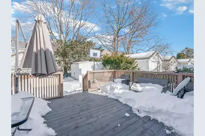 240-15 Mayda Road, Rosedale, NY 11422 - Photo 17