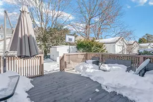 240-15 Mayda Rd, Rosedale, NY 11422 - Photo 17