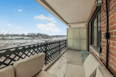 640 Pelham Road #3L, New Rochelle, NY 10805 - Photo 11