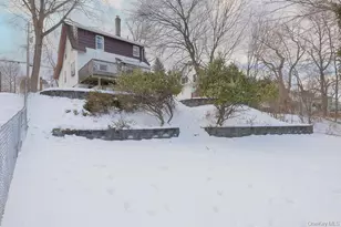 34 Mountain View Ave, Pearl River, NY 10965 - Photo 9