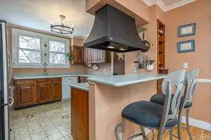 34 Mountain View Ave, Pearl River, NY 10965 - Photo 9