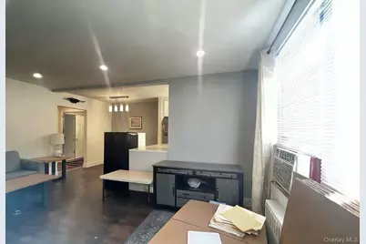 71-43 Park Drive E #A, Kew Gardens, NY 11367 - Photo 3