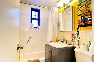 71-43 Park Dr E, Kew Gardens, NY 11367 - Photo 7