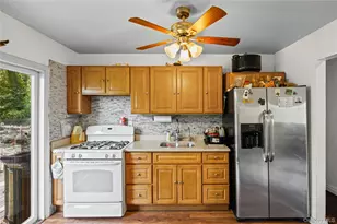 75 Oak St, Amityville, NY 11701 - Photo 13