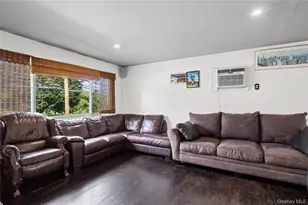 75 Oak St, Amityville, NY 11701 - Photo 9