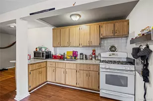 75 Oak St, Amityville, NY 11701 - Photo 25