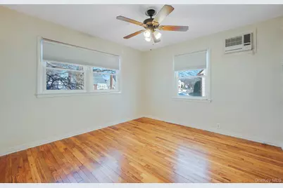 840 Jerusalem Avenue, Merrick, NY 11566 - Photo 7