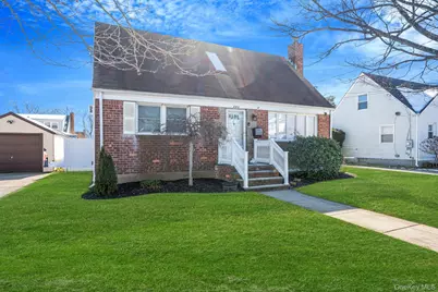 840 Jerusalem Avenue, Merrick, NY 11566 - Photo 3