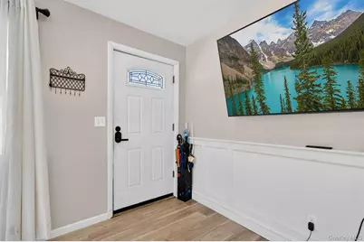 51 E Green Road, Rock Tavern, NY 12575 - Photo 7