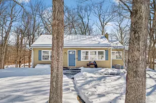 51 E Green Rd, Rock Tavern, NY 12575 - Photo 5