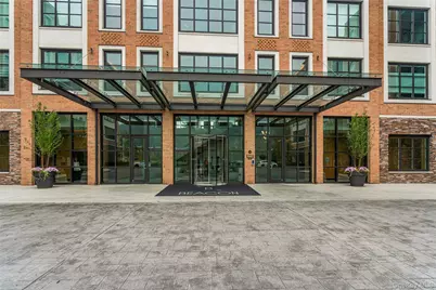 100 Garvies Point Road #1327, Glen Cove, NY 11542 - Photo 3