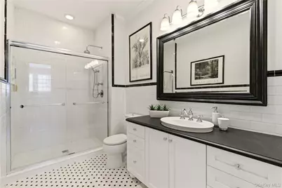 6 Empire Court, Dix Hills, NY 11746 - Photo 17