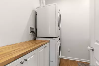 6 Empire Court, Dix Hills, NY 11746 - Photo 19