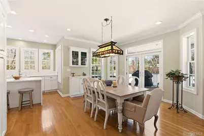 6 Empire Court, Dix Hills, NY 11746 - Photo 9