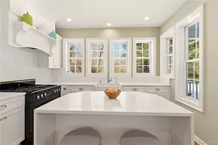 6 Empire Ct, Dix Hills, NY 11746 - Photo 7