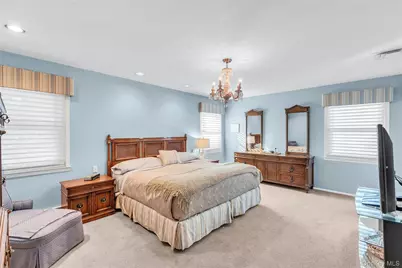 61 Hofstra Drive, Plainview, NY 11803 - Photo 23