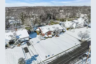 61 Hofstra Drive, Plainview, NY 11803 - Photo 35