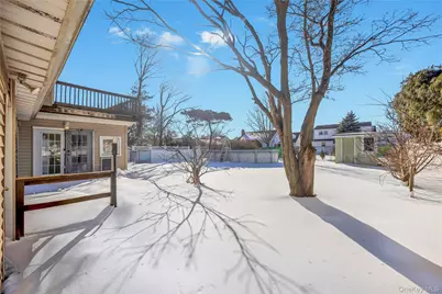 44 Seley Drive, North Babylon, NY 11703 - Photo 3