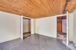 44 Seley Dr, North Babylon, NY 11703 - Photo 25