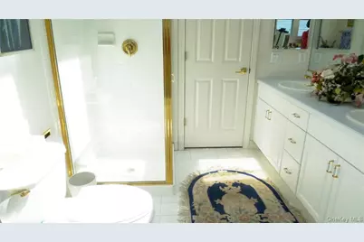 107 Winding Ridge Road #107, White Plains, NY 10603 - Photo 15