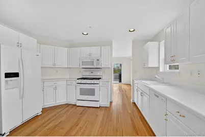 107 Winding Ridge Road #107, White Plains, NY 10603 - Photo 11