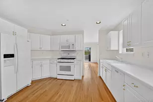 107 Winding Ridge Rd, White Plains, NY 10603 - Photo 11