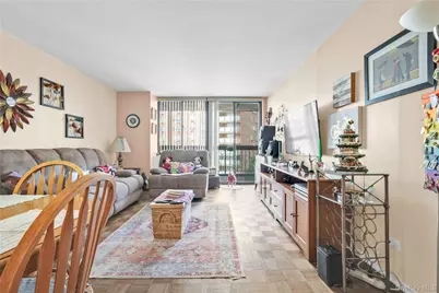 138-35 Elder Avenue #6B, Flushing, NY 11355 - Photo 3