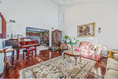 10 Alpine Court, Smithtown, NY 11787 - Photo 9