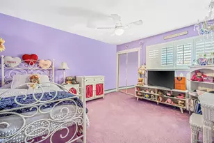 10 Alpine Ct, Smithtown, NY 11787 - Photo 25