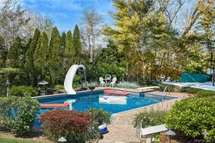 10 Alpine Ct, Smithtown, NY 11787 - Photo 43