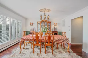 10 Alpine Ct, Smithtown, NY 11787 - Photo 17