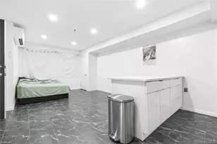 34-46 10th St, Astoria, NY 11106 - Photo 15