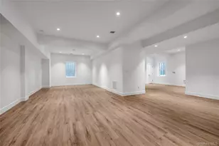 36 Fenimore Ave, Garden City, NY 11530 - Photo 25