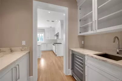 36 Fenimore Avenue, Garden City, NY 11530 - Photo 9