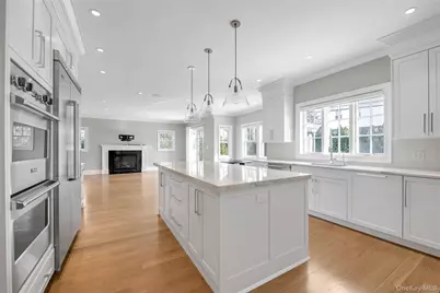 36 Fenimore Avenue, Garden City, NY 11530 - Photo 7