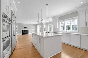 36 Fenimore Ave, Garden City, NY 11530 - Photo 7