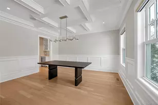 36 Fenimore Ave, Garden City, NY 11530 - Photo 5