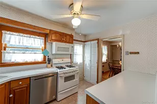 36 Sinclair Dr, Greenlawn, NY 11740 - Photo 7