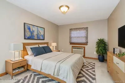 194 Justin, New York, NY 10306 - Photo 23