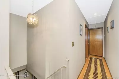 194 Justin, New York, NY 10306 - Photo 17