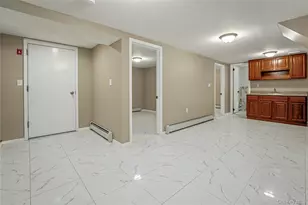 104-40 194th St, Saint Albans, NY 11412 - Photo 17