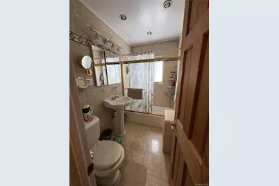 281 Graff Avenue, Bronx, NY 10465 - Photo 25