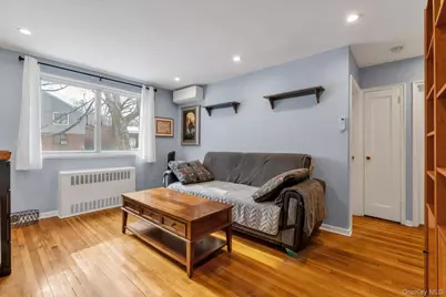 218-01 68 Ave #1Floor, Oakland Gardens, NY 11364 - Photo 3