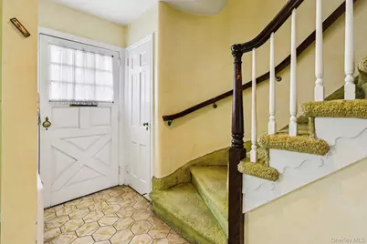 34 Berrian Road, New Rochelle, NY 10804 - Photo 17