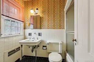 34 Berrian Rd, New Rochelle, NY 10804 - Photo 23