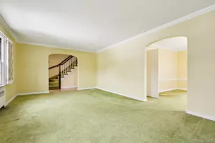 34 Berrian Rd, New Rochelle, NY 10804 - Photo 7