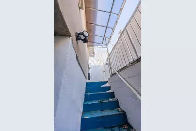 17528 Underhill Avenue, Fresh Meadows, NY 11365 - Photo 23